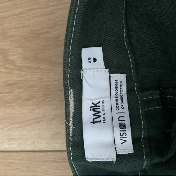 Green pants - Picture 4 of 4